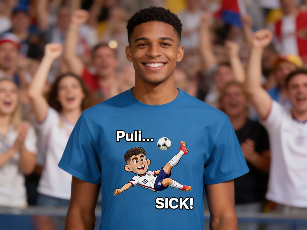 Christian Pulisic T-Shirt Blue Model